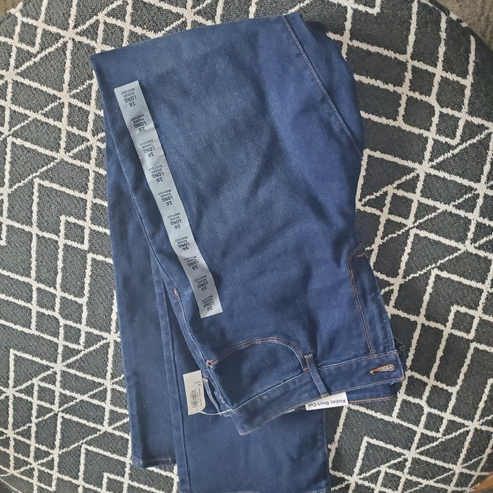 Boot cut jeans